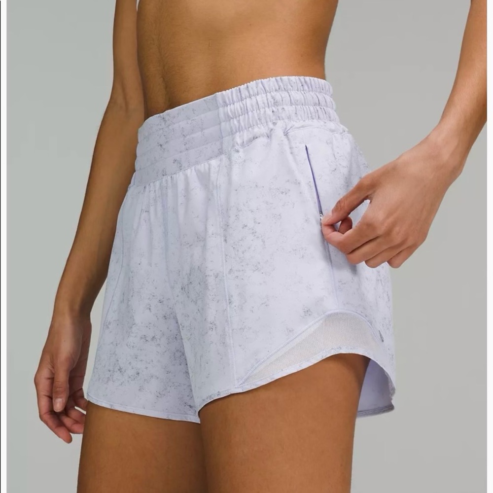 NWT Lululemon Hotty Hot HR short